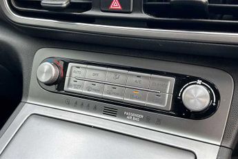 Hyundai KONA 64kWh Ultimate SUV 5dr Electric Auto (10.5kW Charger) (204 ps)