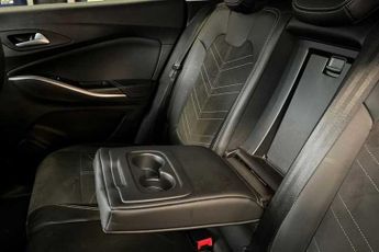 Vauxhall Grandland 1.2 Turbo Ultimate SUV 5dr Petrol Auto Euro 6 (s/s) (130 ps)