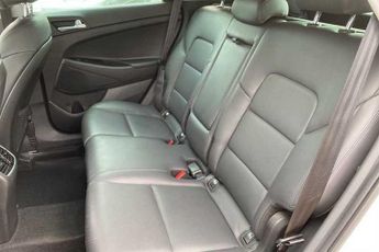 Hyundai TUCSON 1.7 CRDi Blue Drive Premium SE SUV 5dr Diesel DCT Euro 6 (s/s) (