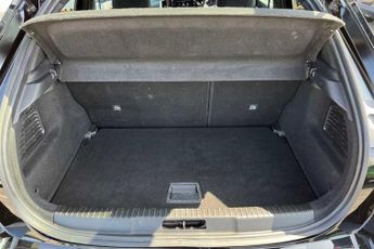 VAUXHALL MOKKA Electric 50kWh Ultimate SUV 5dr Electric Auto (136 ps)