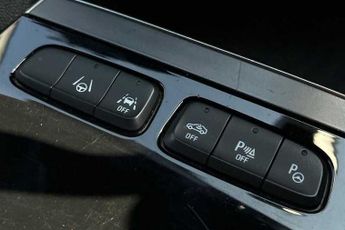 VAUXHALL MOKKA Electric 50kWh Ultimate SUV 5dr Electric Auto (136 ps)