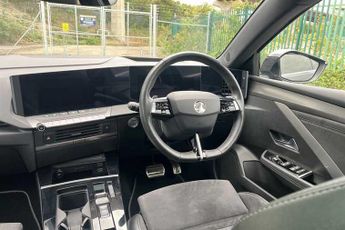 Vauxhall Astra 1.2i Turbo (130 PS) Ultimate 5 Door Petrol Hatchback Automatic *