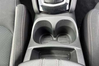 Nissan Qashqai 1.3 DIG-T (160 PS) N-Connecta 5 Door Petrol SUV Automatic *** 1 