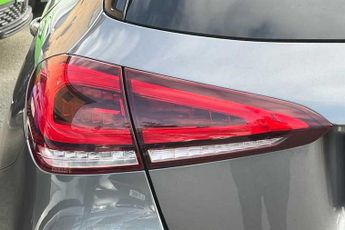 MERCEDES-BENZ A CLASS 2.0 A200d AMG Line (Executive) Hatchback 5dr Diesel 8G-DCT Euro 