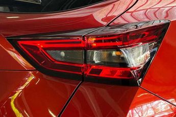 NISSAN JUKE 1.6 N-Connecta SUV 5dr Petrol Hybrid Auto Euro 6 (143 ps)