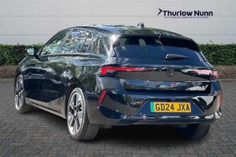 Vauxhall Astra Electric 54kWh Ultimate Hatchback 5dr Electric Auto (156 ps)