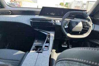 Peugeot E-3008 73kWh Allure SUV 5dr Electric Auto (210 ps)