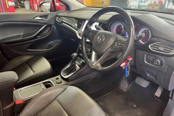 Vauxhall Astra 1.4i Turbo Elite Nav Hatchback 5dr Petrol Auto Euro 6 (s/s) (150