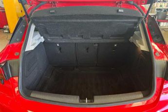 Vauxhall Astra 1.4i Turbo Elite Nav Hatchback 5dr Petrol Auto Euro 6 (s/s) (150