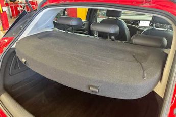 Vauxhall Astra 1.4i Turbo Elite Nav Hatchback 5dr Petrol Auto Euro 6 (s/s) (150