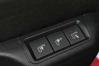 VAUXHALL Corsa Electric 50kWh Ultimate Hatchback 5dr Electric Auto (136 ps)