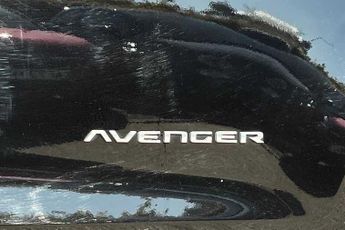 JEEP AVENGER 54kWh Summit SUV 5dr Electric Auto (156 ps)