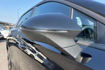 MG MG4 EV 51kWh SE Hatchback 5dr Electric Auto (170 ps)