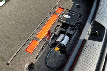 MG MG4 EV 51kWh SE Hatchback 5dr Electric Auto (170 ps)