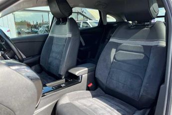 CITROEN C4 1.2 PureTech MAX Hatchback 5dr Petrol EAT8 Euro 6 (s/s) (130 ps)