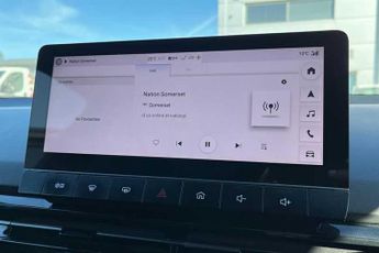 MG MG4 EV 64kWh Trophy Long Range Hatchback 5dr Electric Auto (203 ps)