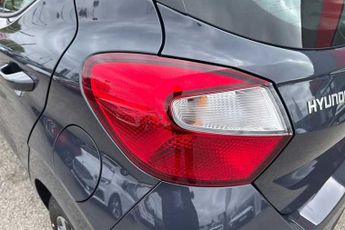 HYUNDAI i10 1.0 Advance Hatchback 5dr Petrol Auto Euro 6 (s/s) (63 ps)