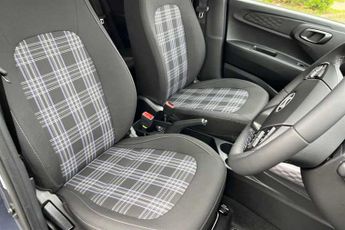 HYUNDAI i10 1.2 Premium Hatchback 5dr Petrol Auto Euro 6 (s/s) (79 ps)