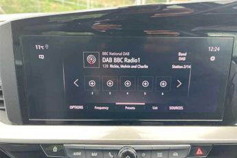 Vauxhall Mokka Electric 50kWh Elite Premium SUV 5dr Electric Auto (136 ps)