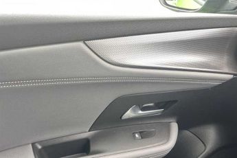 Vauxhall Mokka Electric 50kWh Elite Premium SUV 5dr Electric Auto (136 ps)
