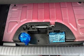 Vauxhall Mokka Electric 50kWh Ultimate SUV 5dr Electric Auto (136 ps)