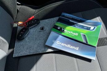 VAUXHALL GRANDLAND ELECTRIC 73kWh Ultimate SUV 5dr Electric Auto (213 ps)