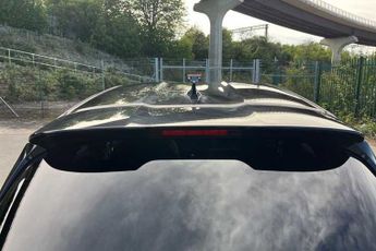 Nissan Juke 1.6 N-Connecta SUV 5dr Petrol Hybrid Auto Euro 6 (143 ps)