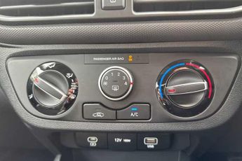 HYUNDAI i10 1.2 Advance Hatchback 5dr Petrol Auto Euro 6 (s/s) (79 ps)