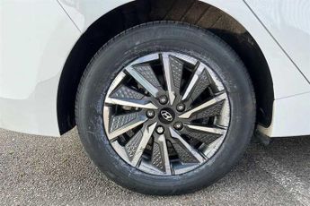 HYUNDAI IONIQ 38.3kWh Premium Hatchback 5dr Electric Auto (136 ps)