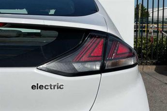HYUNDAI IONIQ 38.3kWh Premium Hatchback 5dr Electric Auto (136 ps)