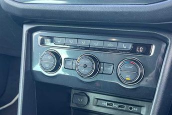 Volkswagen Tiguan R-Line Tech 2.0 Turbo Diesel Start/Stop (150ps)
