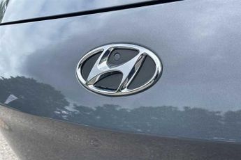 Hyundai KONA 39kWh Premium SUV 5dr Electric Auto (10.5kW Charger) (136 ps)