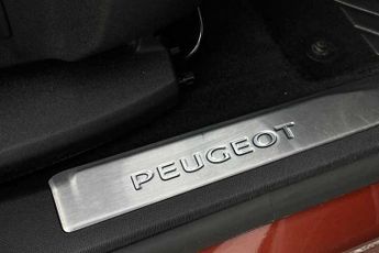 PEUGEOT 5008 1.2 PureTech GT SUV 5dr Petrol EAT Euro 6 (s/s) (130 ps)