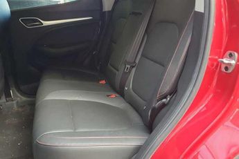 MG ZS 72.6kWh Trophy Connect Long Range SUV 5dr Electric Auto (156 ps)