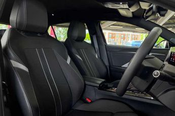 VAUXHALL ASTRA Electric 54kWh GS Hatchback 5dr Electric Auto (156 ps)