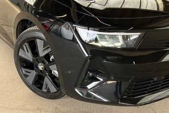 VAUXHALL ASTRA Electric 54kWh GS Hatchback 5dr Electric Auto (156 ps)