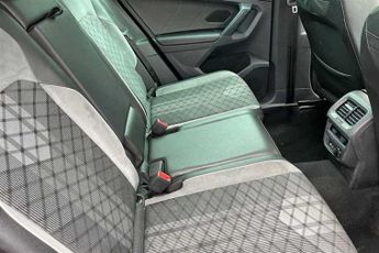 Volkswagen Tiguan 1.5 TSi (150 PS) R-Line 5 Door Petrol SUV 