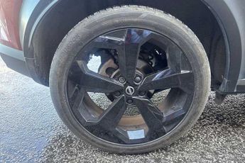 NISSAN JUKE 1.6 Tekna SUV 5dr Petrol Hybrid Auto Euro 6 (143 ps)