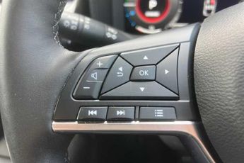 NISSAN JUKE 1.6 Tekna SUV 5dr Petrol Hybrid Auto Euro 6 (143 ps)
