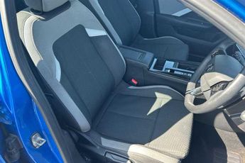 VAUXHALL ASTRA 1.2 Turbo Design Hatchback 5dr Petrol Auto Euro 6 (s/s) (130 ps)