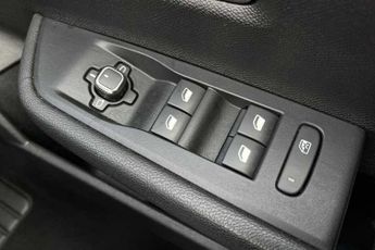 VAUXHALL ASTRA 1.5 Turbo D Design Hatchback 5dr Diesel Auto Euro 6 (s/s) (130 p