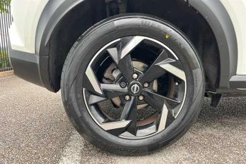 NISSAN JUKE 1.0 DIG-T N-Connecta SUV 5dr Petrol DCT Auto Euro 6 (s/s) (114 p
