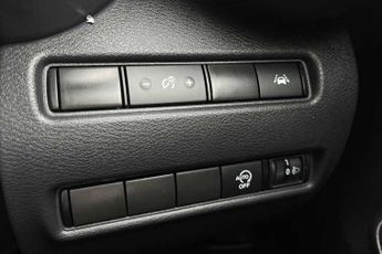 NISSAN JUKE 1.0 DIG-T N-Connecta SUV 5dr Petrol DCT Auto Euro 6 (s/s) (114 p