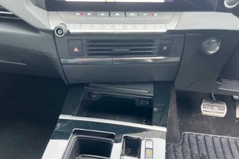 Vauxhall Astra Electric 54kWh Ultimate Hatchback 5dr Electric Auto (156 ps)