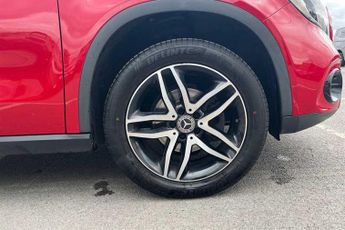 MERCEDES-BENZ GLA 1.6 GLA180 Urban Edition SUV 5dr Petrol 7G-DCT Euro 6 (s/s) (122