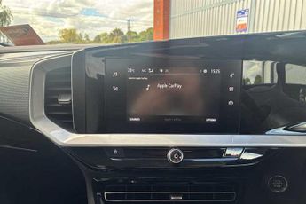 Vauxhall Mokka Electric 50kWh Griffin SUV 5dr Electric Auto (136 ps)