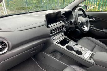 Hyundai KONA 64 kWh (204 PS) Ultimate 5 Door Electric SUV Automatic *** 1 Own