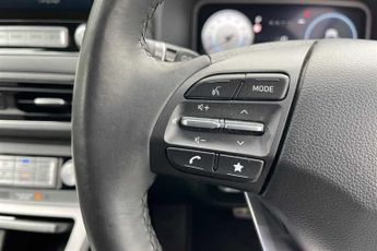 Hyundai KONA 64 kWh (204 PS) Ultimate 5 Door Electric SUV Automatic *** 1 Own