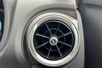Hyundai KONA 64 kWh (204 PS) Ultimate 5 Door Electric SUV Automatic *** 1 Own