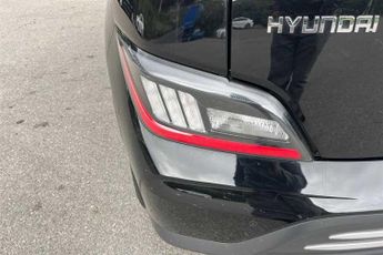 Hyundai KONA 64 kWh (204 PS) Ultimate 5 Door Electric SUV Automatic *** 1 Own